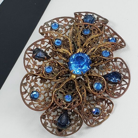 Antique Czech Art Deco Large Blue Glass Gold Tone Filigree Brooch - Picture 6 of 16